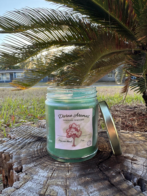 Anahata- Mahogany Teakwood Candle