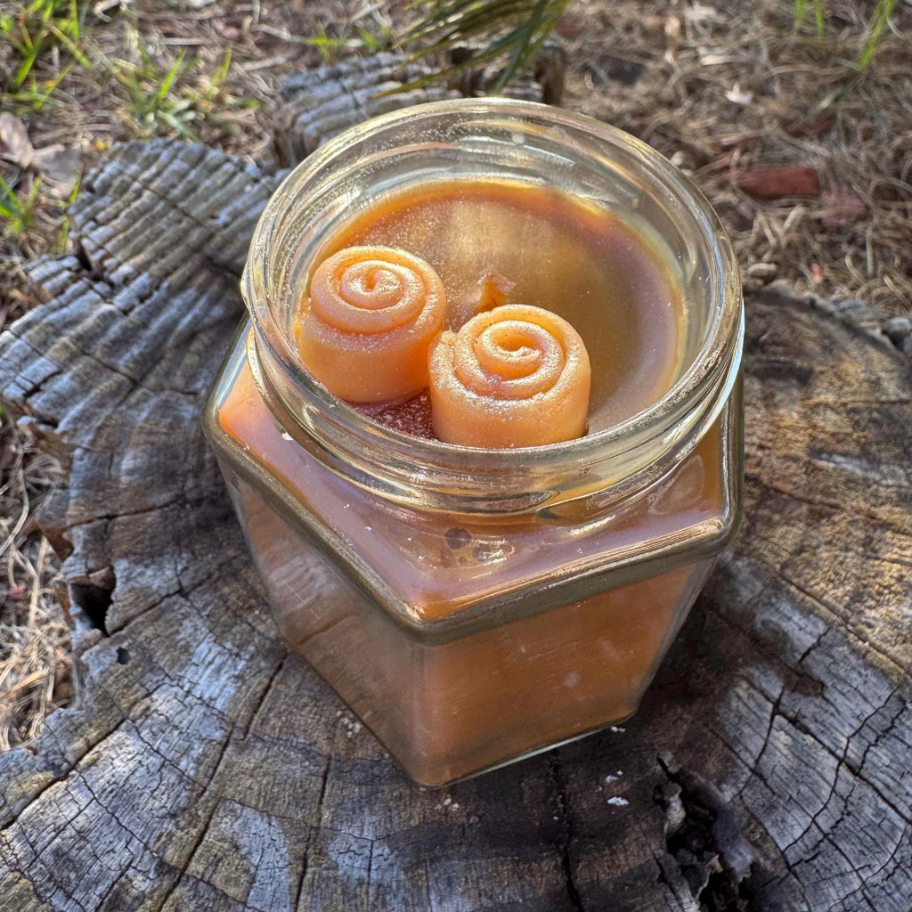 Cinnabuns Candle